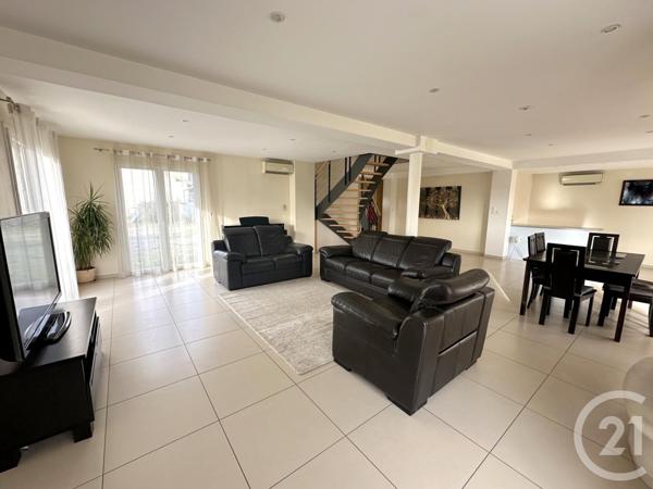 Maison à vendre  5 pièces - 221,16 m2 ST MAURICE DE GOURDANS - 01