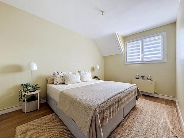 Appartement Mantes La Jolie 5 pièces en duplex 3 chambres et cave