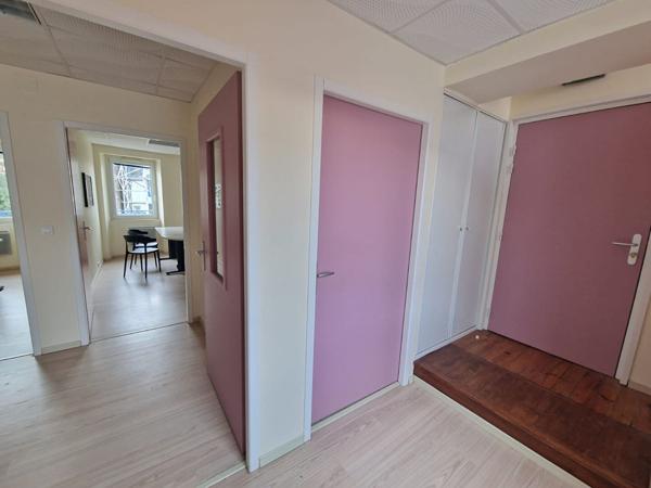 Location bureau Hagetmau - 39 m² - 460 €/mois