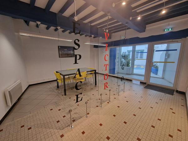 Location bureau Hagetmau - 39 m² - 460 €/mois