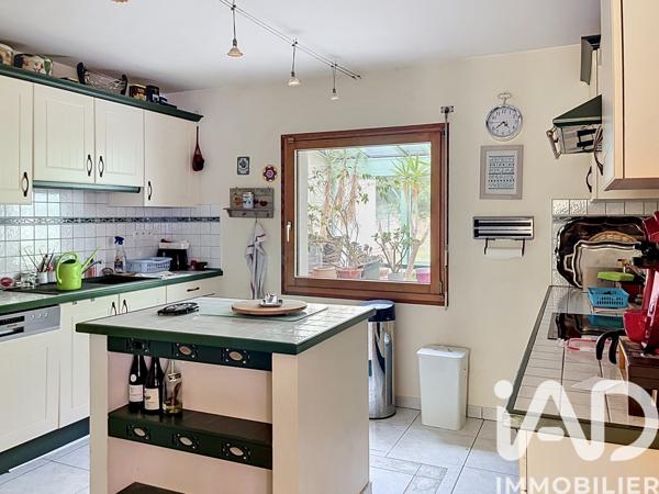 Maison à vendre 5 pièces 217 m² Naintré