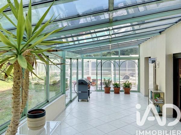 Maison à vendre 5 pièces 217 m² Naintré