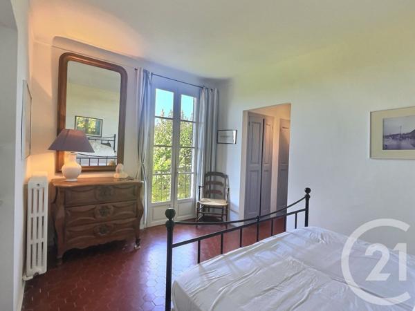 Maison à vendre  9 pièces - 250 m2 CHATEAUNEUF GRASSE - 06