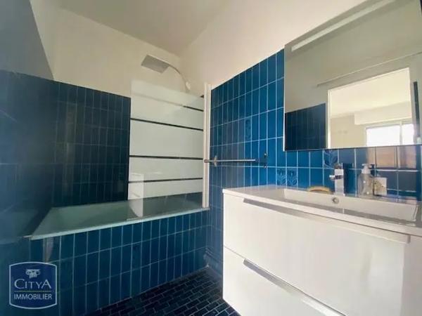 Appartement à louer 2 pièces 42.38m² Brive-la-Gaillarde (19100)