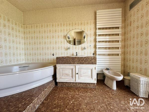 Maison à vendre 7 pièces 215 m² Marennes-Hiers-Brouage