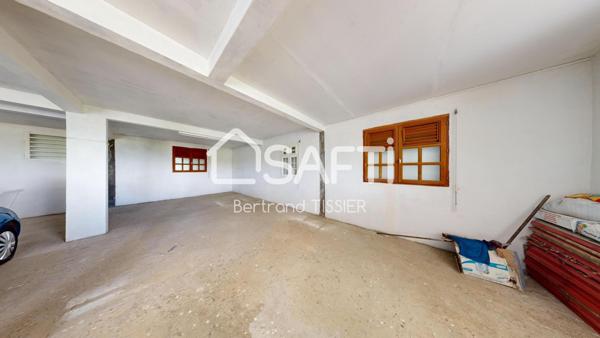 Maison au Vauclin avec vue mer, terrain et potentiel