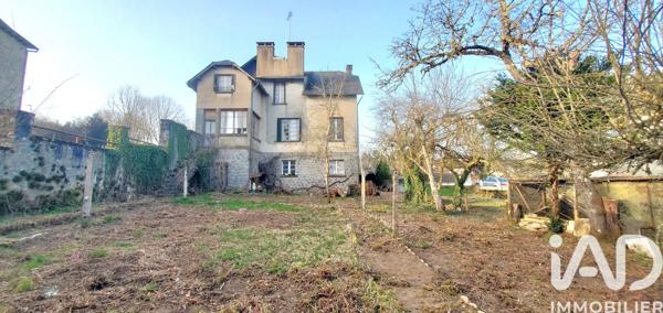 Maison à vendre 9 pièces 305,16 m² Neuvic