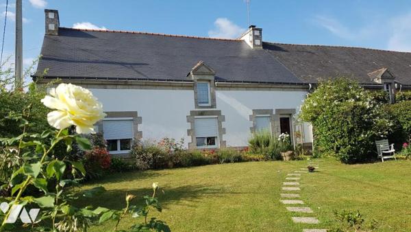 MAISON PIERRES AVEC DEPENDANCES