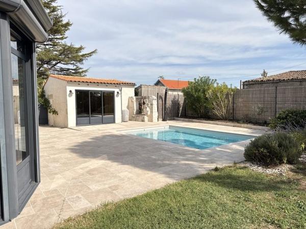 Charmante maison Charentaise avec sa piscine