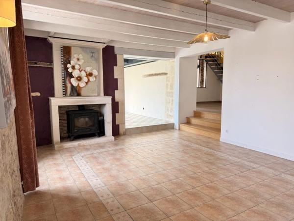 Charmante maison Charentaise avec sa piscine