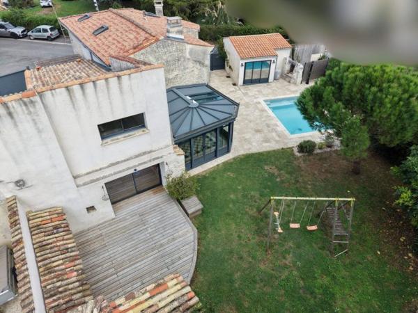 Charmante maison Charentaise avec sa piscine