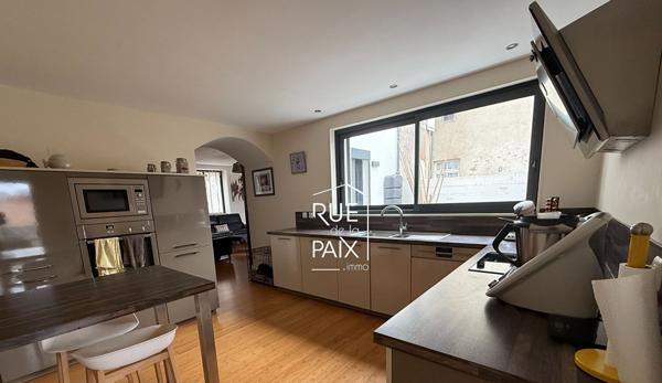 79200 PARTHENAY Maison de caractère - 170 m² - Centre-ville de Parthenay