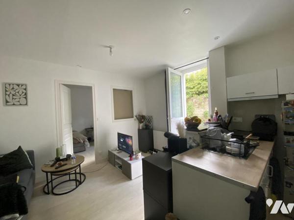 Nantes Zola Petit immeuble de rapport situé au calme comprenant quatre appartements