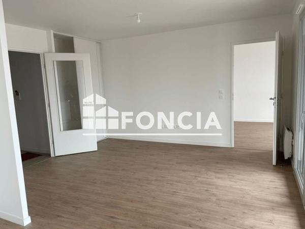 Location Appartement 2 pièces 42.9 m² - 143 RUE DE WAZEMMES Lille 59000