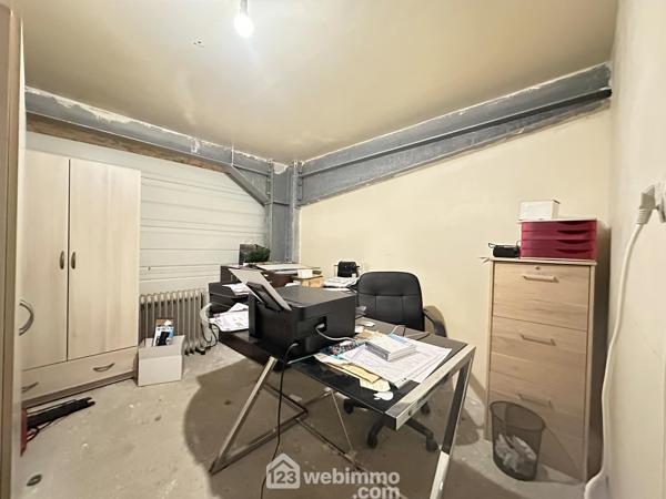 Local 372 m² à Laon 02000