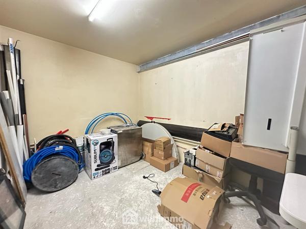 Local 372 m² à Laon 02000