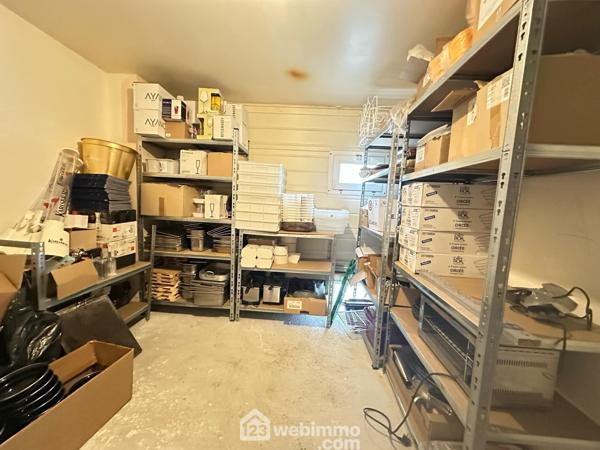 Local 372 m² à Laon 02000