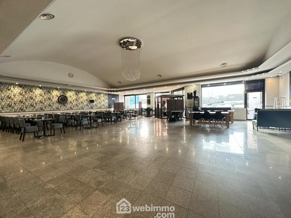 Local 372 m² à Laon 02000