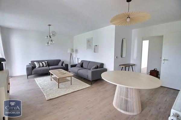 Appartement à louer 4 pièces 91m² Bruges (33520)
