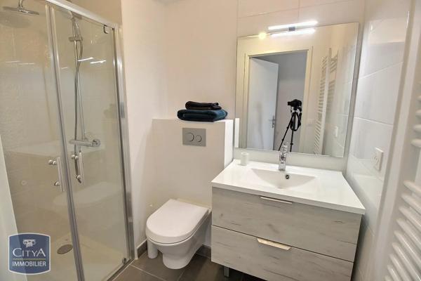 Appartement à louer 4 pièces 91m² Bruges (33520)