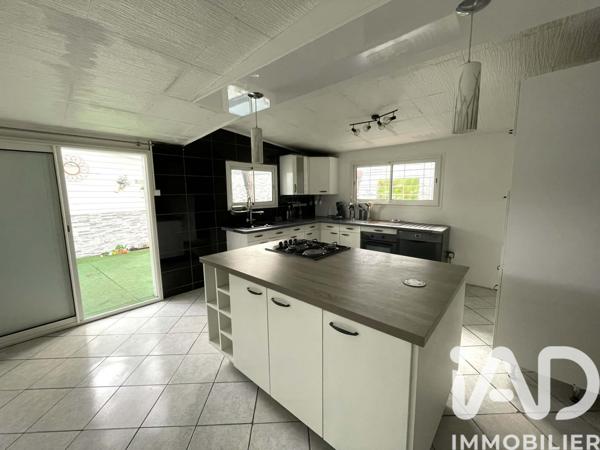 Maison à vendre 5 pièces 122 m² L'Étang-Salé