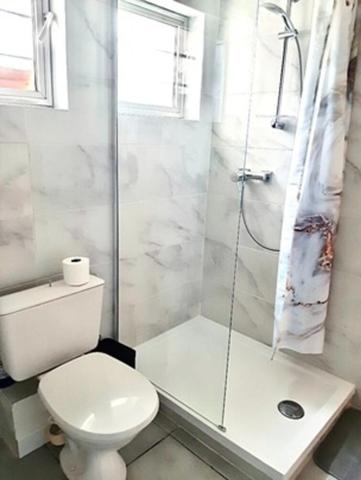 **En exclusivité**Place de Graville – Appartement T4 + Maisonnette T2 + Double garage + Jardin + Cave – Aucune charge de copropriété