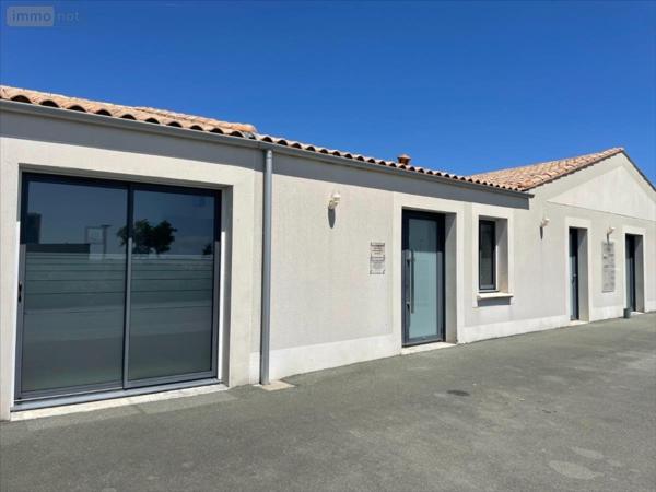 Local professionnel à vendre à Andilly en Charente-Maritime (17230), ref : QU 414