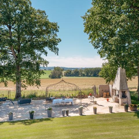 Maison
         25 pièces
        - 578 m² Bien prestige 1 390 000 € *
