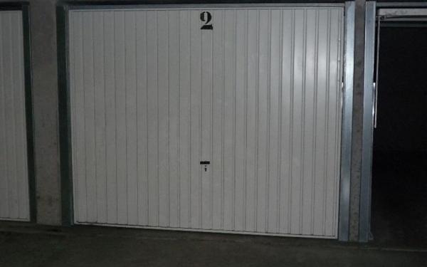 Stationnement à louer