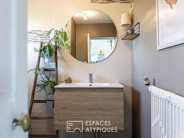 Meulière de charme avec jardin paysager