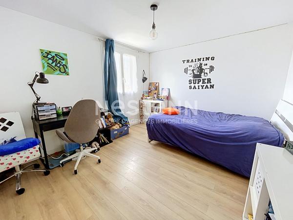 A vendre Maison de 7 pièces de 159 m2 à Plaisir - Quartier de la Bretechelle