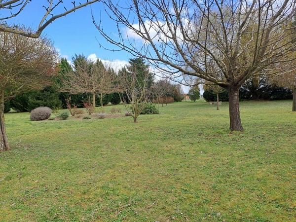 Maison à vendre    7 pièces •  Arçay