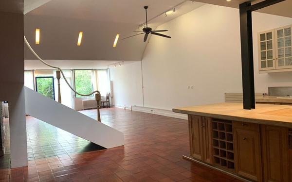 Appartement à louer    4 pièces •  Ivry-sur-Seine