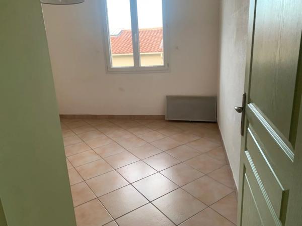 Location                                                      Appartement
                        
                     3 pièces                      90 m2                     à Perpignan