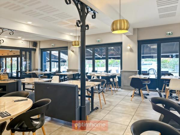 RESTAURANT PIZZERIA BAR 390 M2, terrasse 50 places assises sur rue piétonne