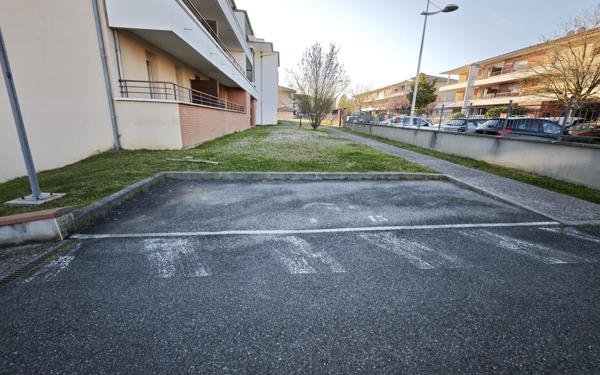 Stationnement à vendre