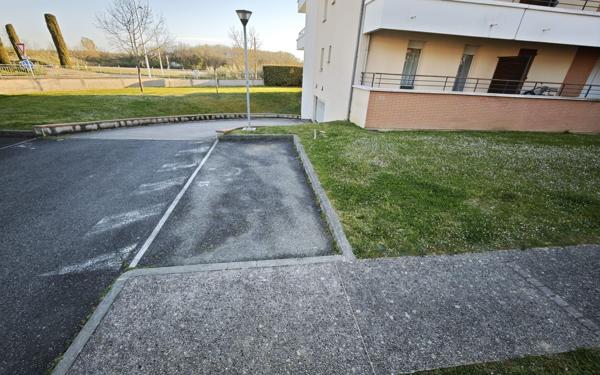 Stationnement à vendre
