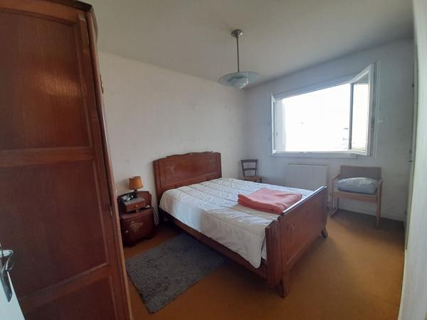 Appartement 2 pièces 52 m² à rafraîchir ! Belle exposition Sud-Ouest