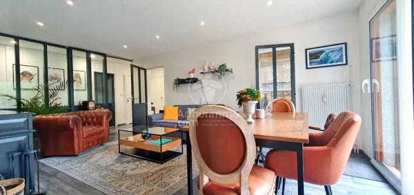 Location                                                      Appartement
                        
                     4 pièces                      80 m2                     à Mont-Saint-Aignan