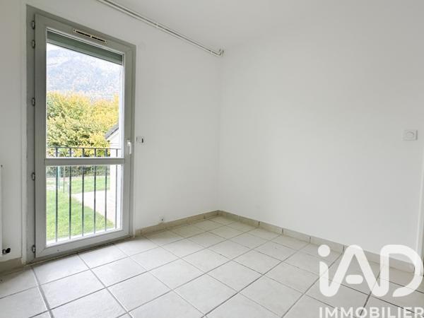 Location maison 5 pièces 115 m² Saint-Laurent-du-Pont