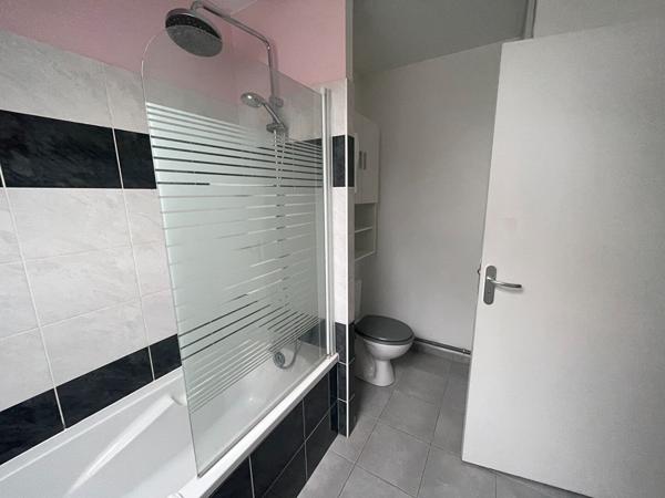 A LOUER - Maison La Chapelle Des Marais 5 pièces 87 m2