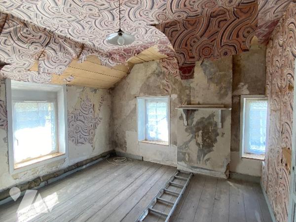 LE MOLAY LITTRY A VENDRE CENTRE BOURG BELLE MAISON 129 M2 AVEC DEPENDANCES