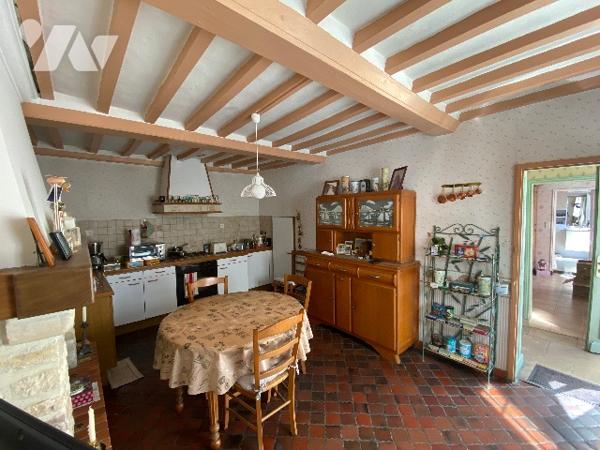 LE MOLAY LITTRY A VENDRE CENTRE BOURG BELLE MAISON 129 M2 AVEC DEPENDANCES