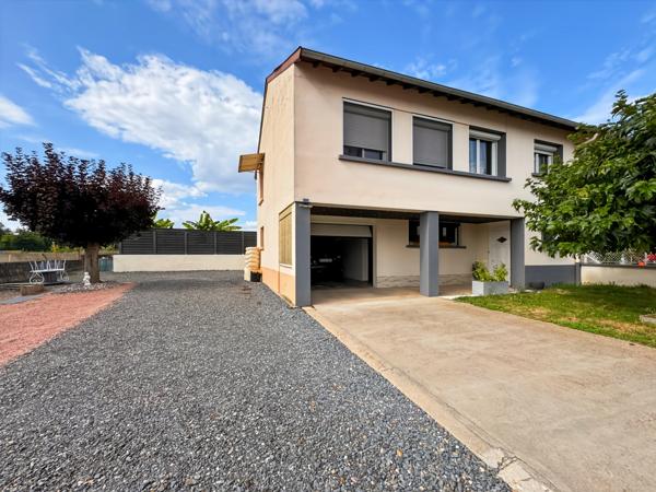 SOUS OFFRE D'ACHAT ACCEPTEE  /  Maison à vendre 3 pièces MARCIGNY (71)  / 74m² - 2 chambres - piscine - terrasse - dépendances - terrain 637m²