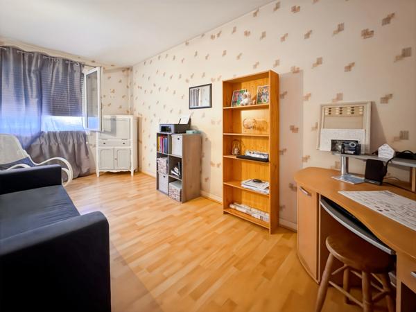 SOUS OFFRE D'ACHAT ACCEPTEE  /  Maison à vendre 3 pièces MARCIGNY (71)  / 74m² - 2 chambres - piscine - terrasse - dépendances - terrain 637m²