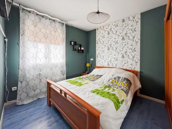 SOUS OFFRE D'ACHAT ACCEPTEE  /  Maison à vendre 3 pièces MARCIGNY (71)  / 74m² - 2 chambres - piscine - terrasse - dépendances - terrain 637m²
