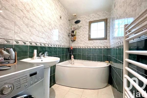 Maison à vendre 5 pièces 111 m² Sainte-Gemme-Moronval