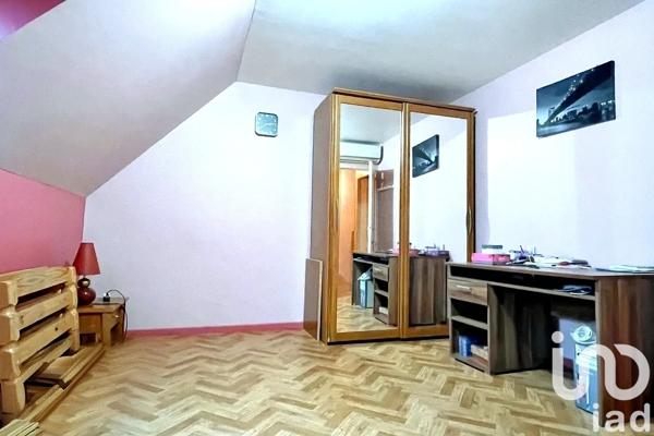 Maison à vendre 5 pièces 111 m² Sainte-Gemme-Moronval