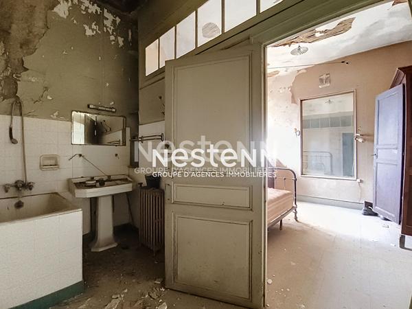 Maison bourgeoise 415 m² avec garage et dépendance centre ville Auch