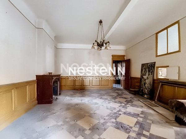 Maison bourgeoise 415 m² avec garage et dépendance centre ville Auch